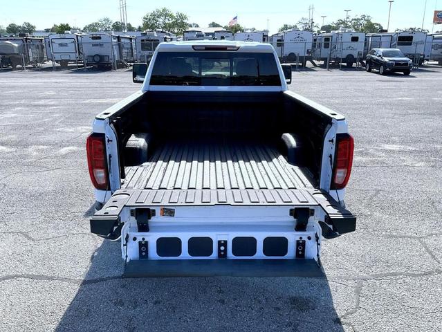 Photo of 2025 Summit White GMC Sierra 2500