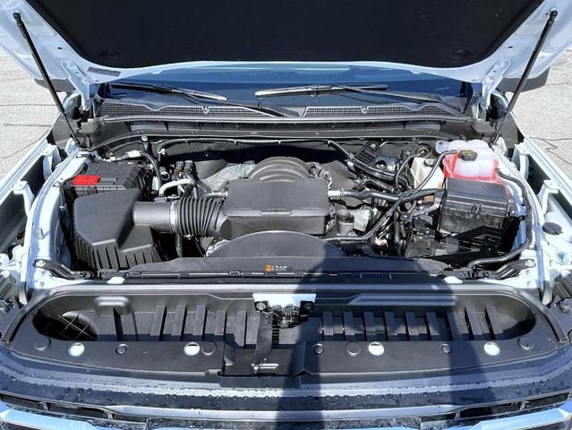 Photo of 2025 Summit White GMC Sierra 2500