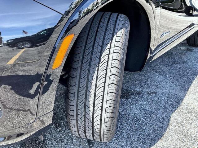 Photo of 2025 Ebony Twilight Metallic Buick Envista