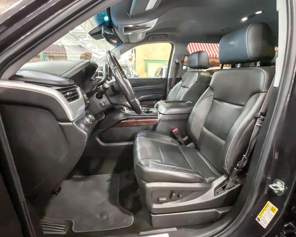 Photo of 2015 Iridium Metallic GMC Yukon