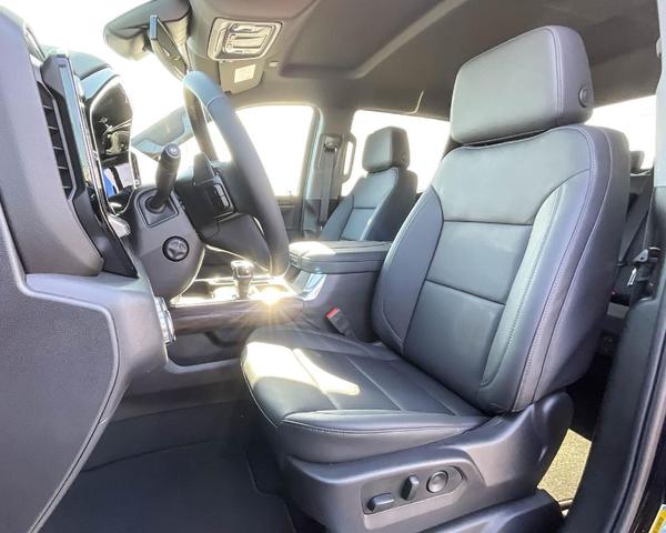 Photo of 2025 Onyx Black GMC Sierra 1500