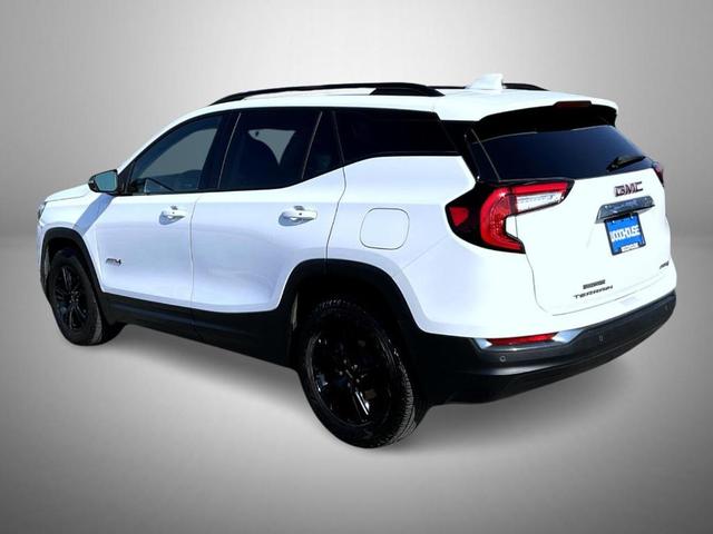 Photo of 2022 Summit White GMC Terrain