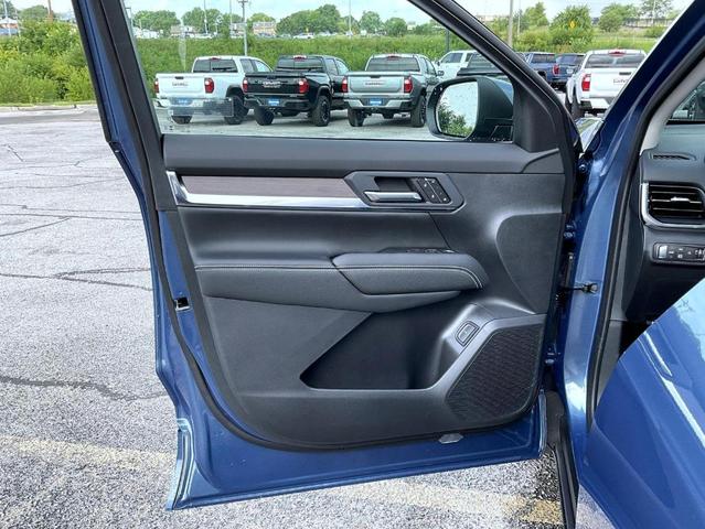 Photo of 2026 Metallic GMC Terrain