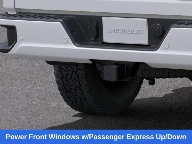 Photo of 2025 Iridescent Pearl Tricoat Chevrolet Silverado 2500