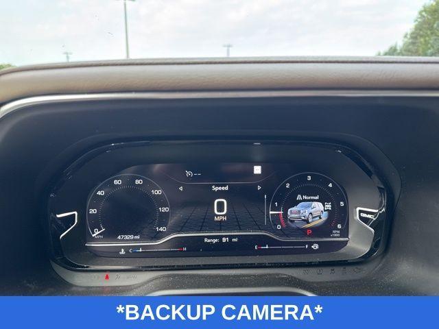 Photo of 2022 White Frost Tri-Coat GMC Yukon