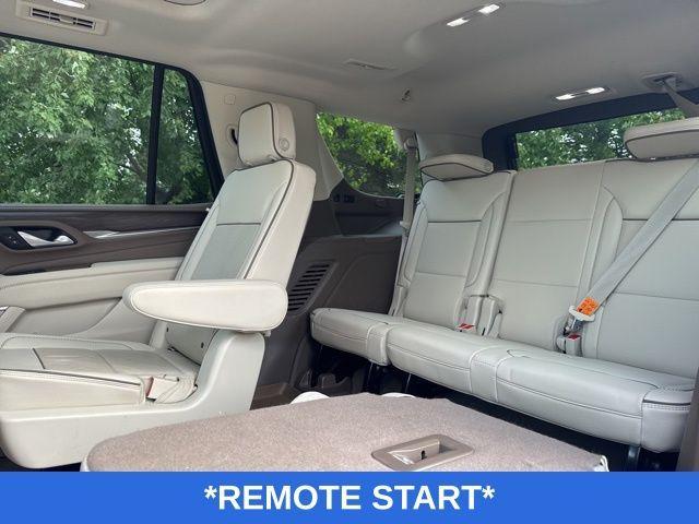 Photo of 2022 White Frost Tri-Coat GMC Yukon
