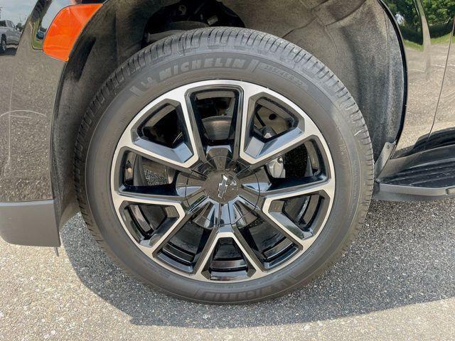 Photo of 2022 Black Chevrolet Tahoe