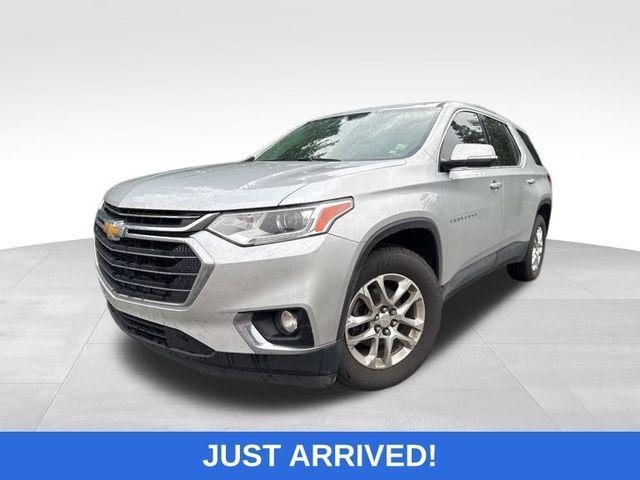Photo of 2019 Silver Ice Metallic Chevrolet Traverse
