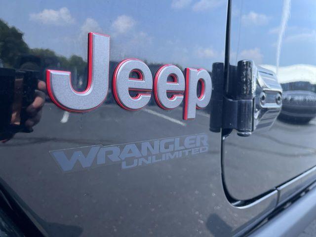 Photo of 2021 Black Clearcoat Jeep Wrangler Unlimited