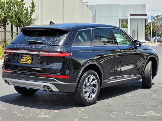 Photo of 2025 Infinite Black Metallic Lincoln Corsair