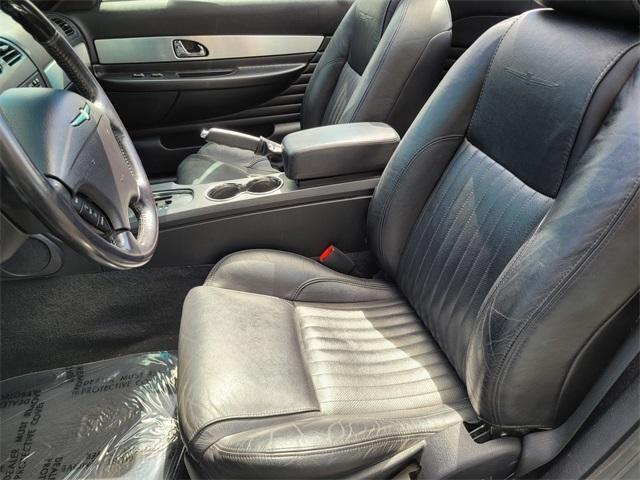 Photo of 2004 Silver Ford Thunderbird