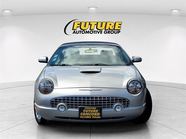 Photo of 2004 Silver Ford Thunderbird