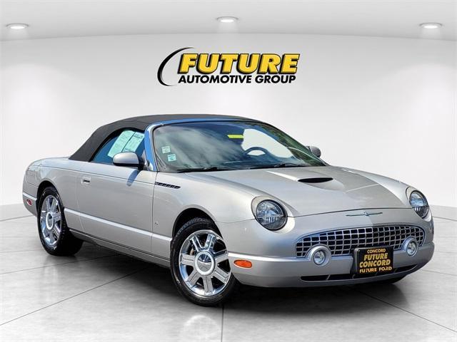 Photo of 2004 Silver Ford Thunderbird