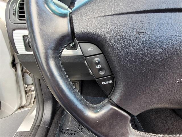 Photo of 2004 Silver Ford Thunderbird