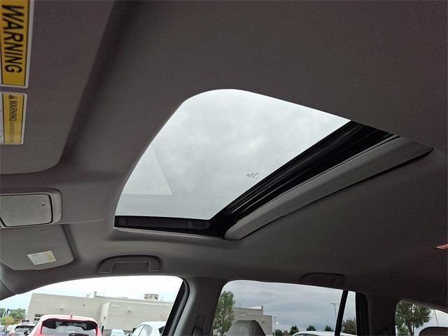 Photo of 2017 Modern Steel Metallic Honda Pilot