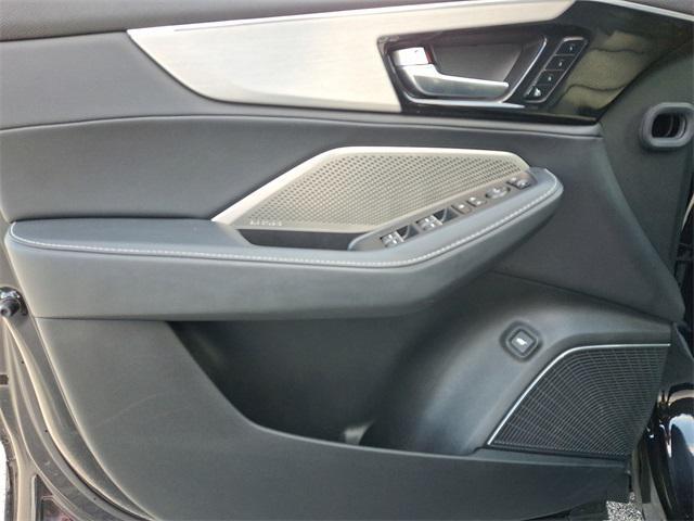 Photo of 2023 Majestic Black Pearl Acura MDX