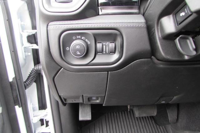 Photo of 2025 Bright White Clearcoat RAM 2500