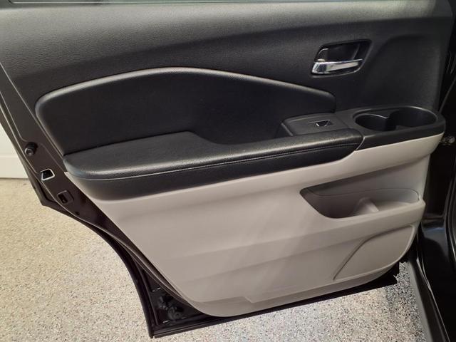 Photo of 2018 Crystal Black Pearl Honda Pilot