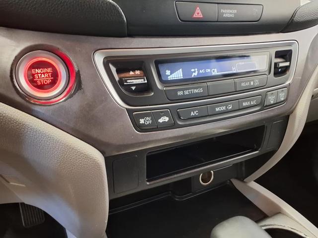 Photo of 2018 Crystal Black Pearl Honda Pilot