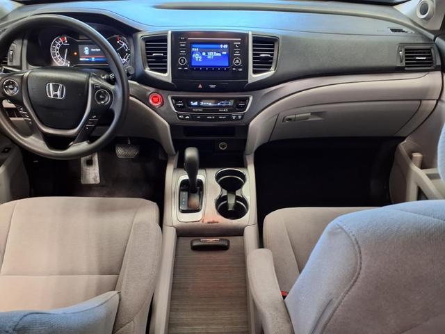 Photo of 2018 Crystal Black Pearl Honda Pilot