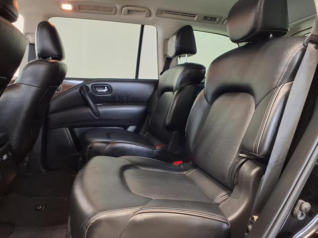 Photo of 2017 BLK INFINITI QX80