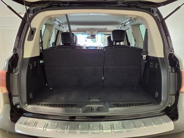 Photo of 2017 BLK INFINITI QX80