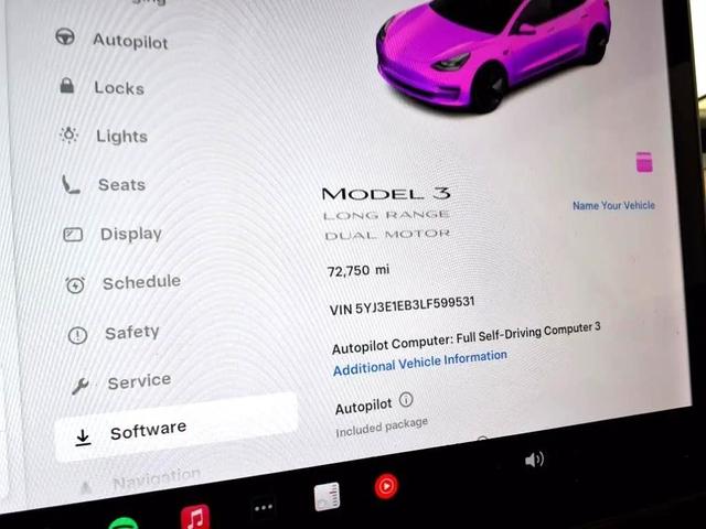 Photo of 2020 BLK Tesla Model 3