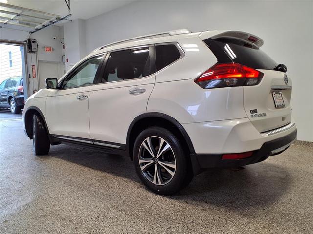 Photo of 2017 WHI Nissan Rogue