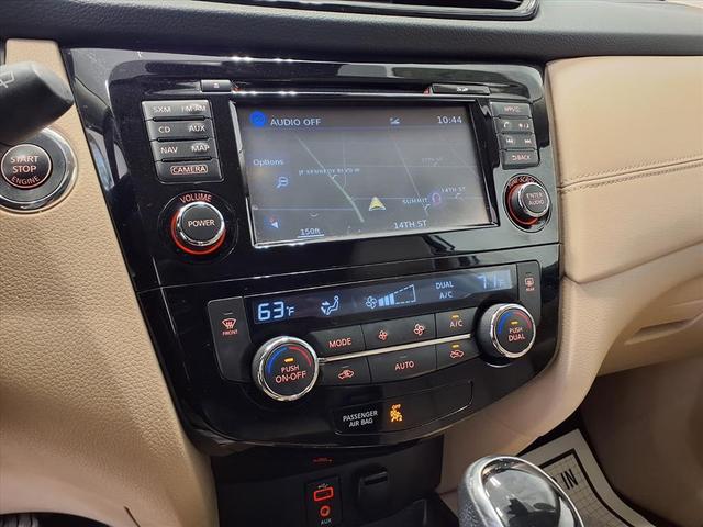 Photo of 2017 WHI Nissan Rogue