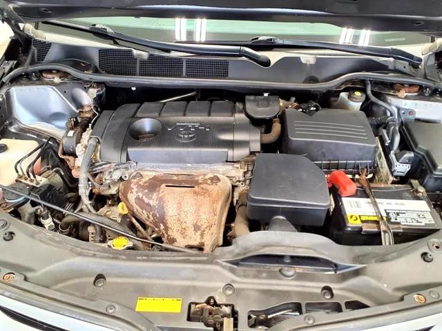 Photo of 2014 Magnetic Gray Toyota Venza