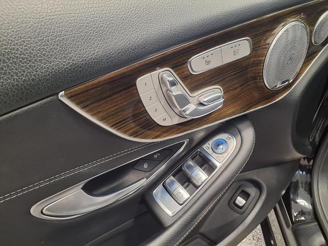 Photo of 2017 BLK Mercedes-Benz C-Class