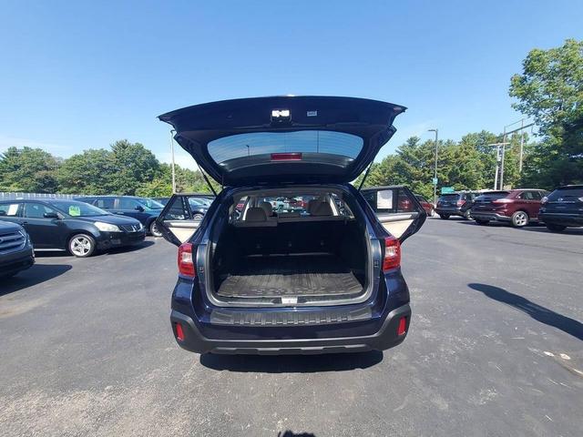Photo of 2018 Dark Blue Pearl Subaru Outback
