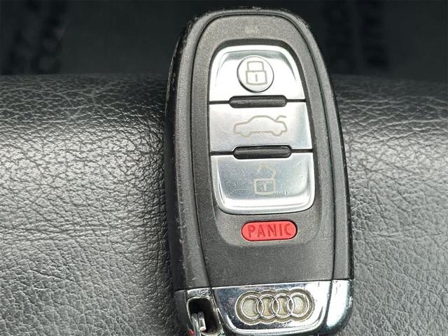 Photo of 2011 Black Audi A4
