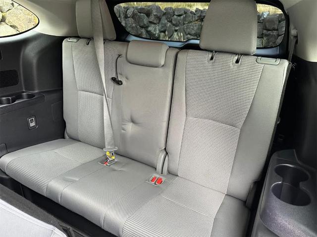 Photo of 2022 Wind Chill Pearl Toyota Highlander