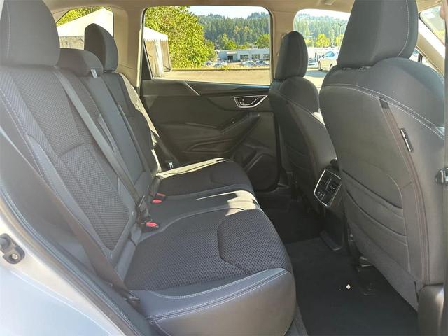 Photo of 2019 Crystal White Pearl Subaru Forester