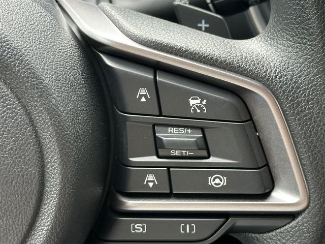 Photo of 2025 Ice Silver Metallic Subaru Impreza