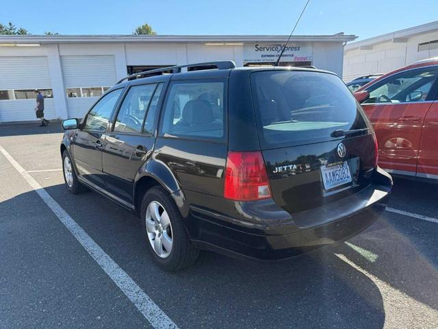 Photo of 2003 Black Volkswagen Jetta