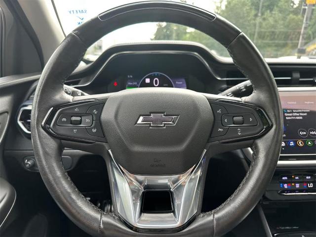 Photo of 2022 Gray Ghost Metallic Chevrolet Bolt EUV