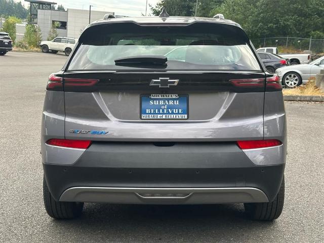 Photo of 2022 Gray Ghost Metallic Chevrolet Bolt EUV