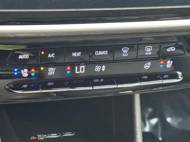 Photo of 2022 Gray Ghost Metallic Chevrolet Bolt EUV