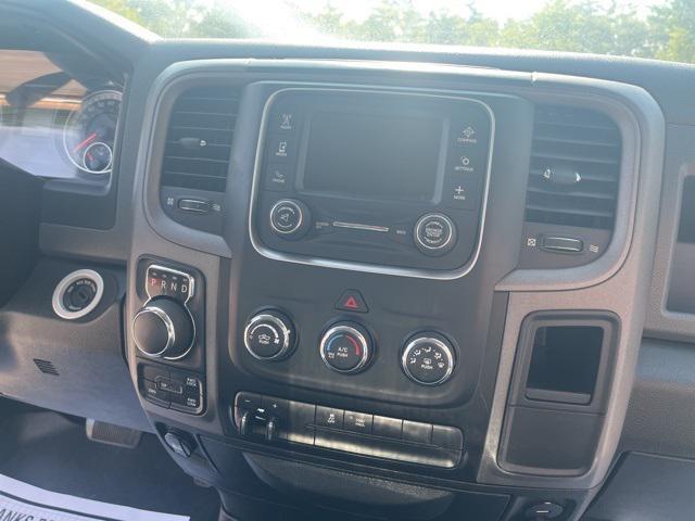 Photo of 2017 Bright White Clearcoat RAM 1500