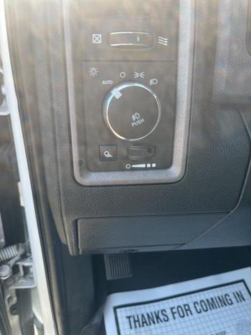 Photo of 2017 Bright White Clearcoat RAM 1500