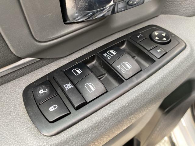 Photo of 2017 Bright White Clearcoat RAM 1500