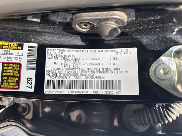 Photo of 2016 Black Toyota Tacoma