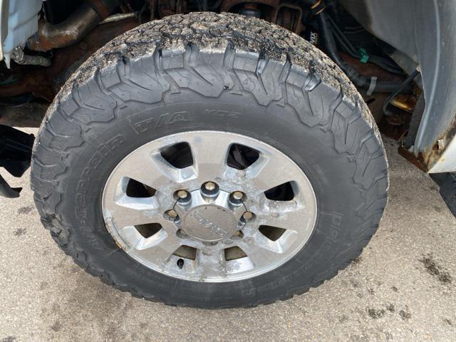 Photo of 2013 Quicksilver Metallic GMC Sierra 2500