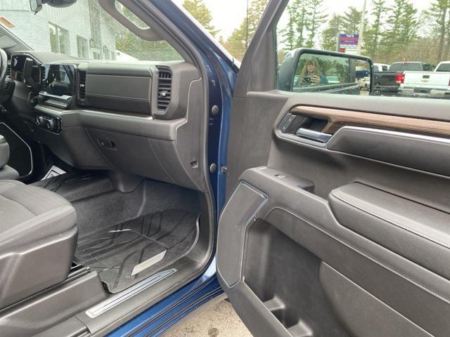 Photo of 2022 Northsky Blue Metallic Chevrolet Silverado 1500