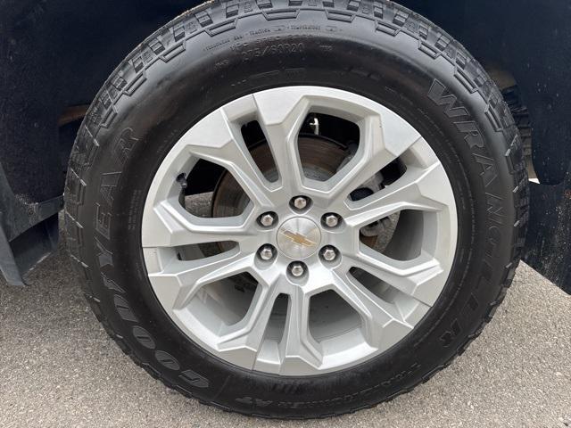 Photo of 2023 Black Chevrolet Silverado 1500
