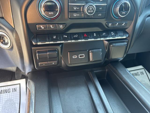 Photo of 2020 Silver Ice Metallic Chevrolet Silverado 2500