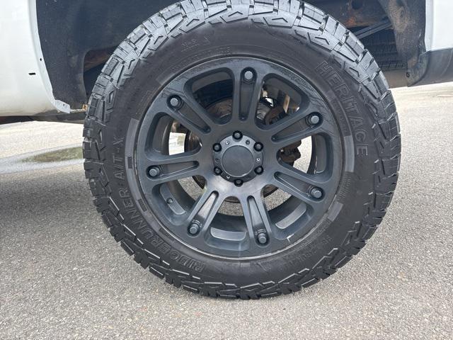 Photo of 2019 Summit White Chevrolet Silverado 1500