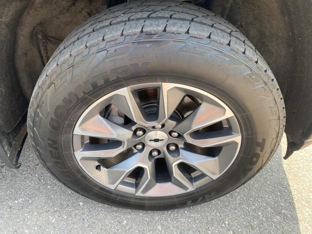 Photo of 2021 Black Chevrolet Silverado 1500